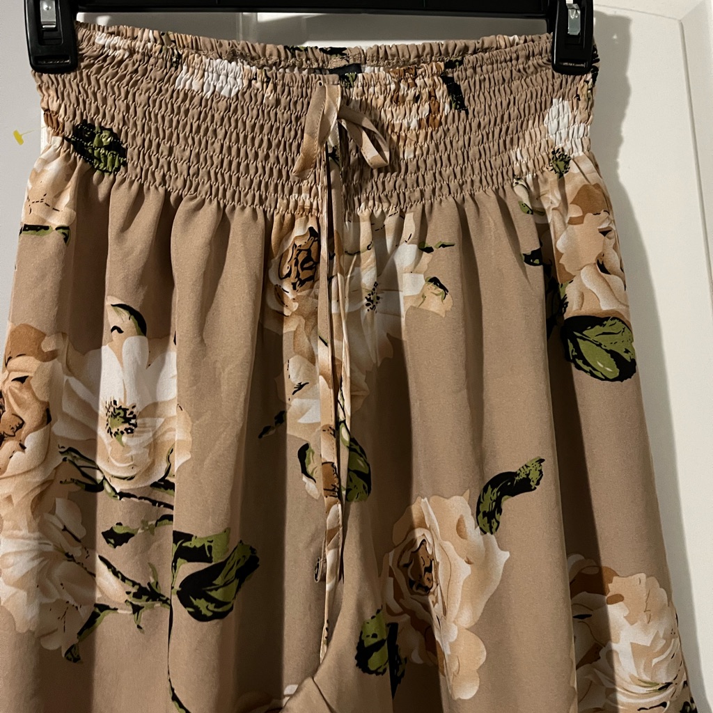 Floral Pants Ideal For Daily Use